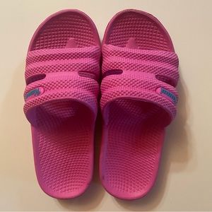 💰3 for $20 - Kids Shoes